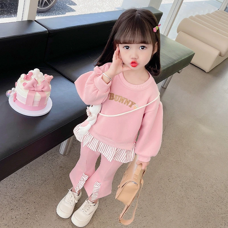 女宝宝春装洋气长袖套装2024新款小女孩时尚卫衣喇叭裤休闲两件套