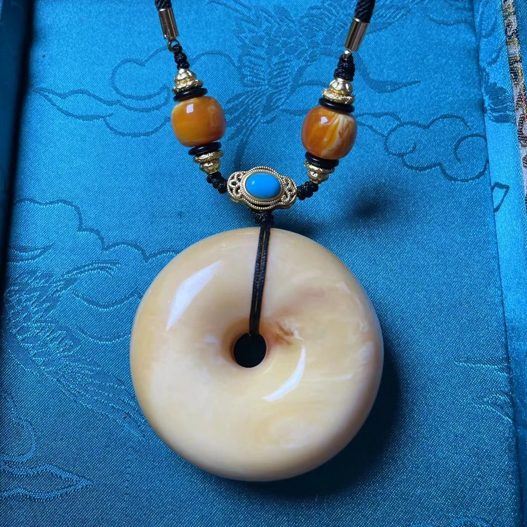 【白花纹】54*24mm平安扣奶白花优质精工的时尚吊坠