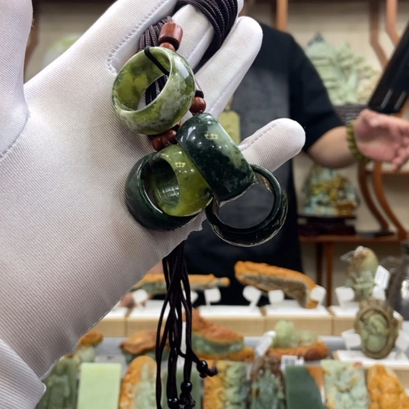 【闪购商品】蛇纹石玉吊坠（颜色尺寸随机发送未镶嵌