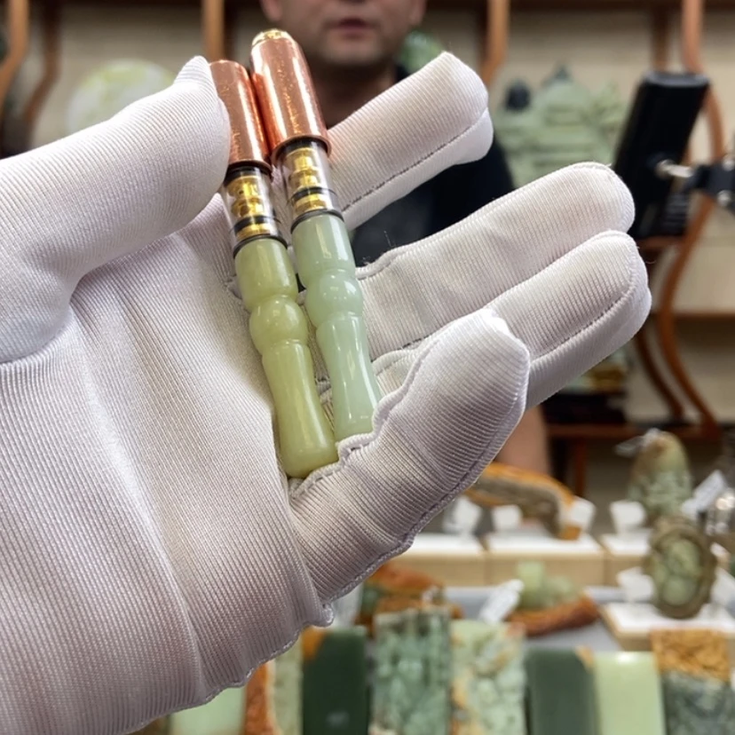 【闪购商品】蛇纹石玉手把未镶嵌
