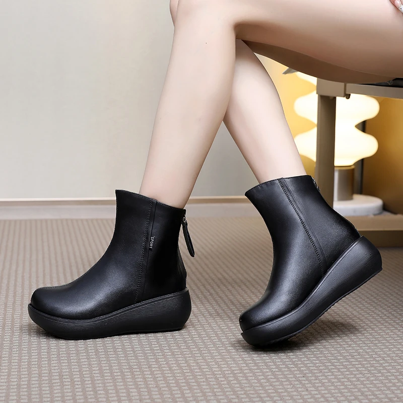 冬季新款保暖软皮圆头松糕厚底加厚防滑妈妈靴坡跟女棉靴2088/AR