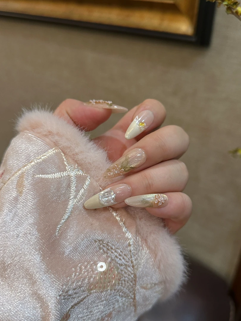 【清流】法式猫眼  手绘雕花绣球  锆石堆轻奢气质手工穿戴甲