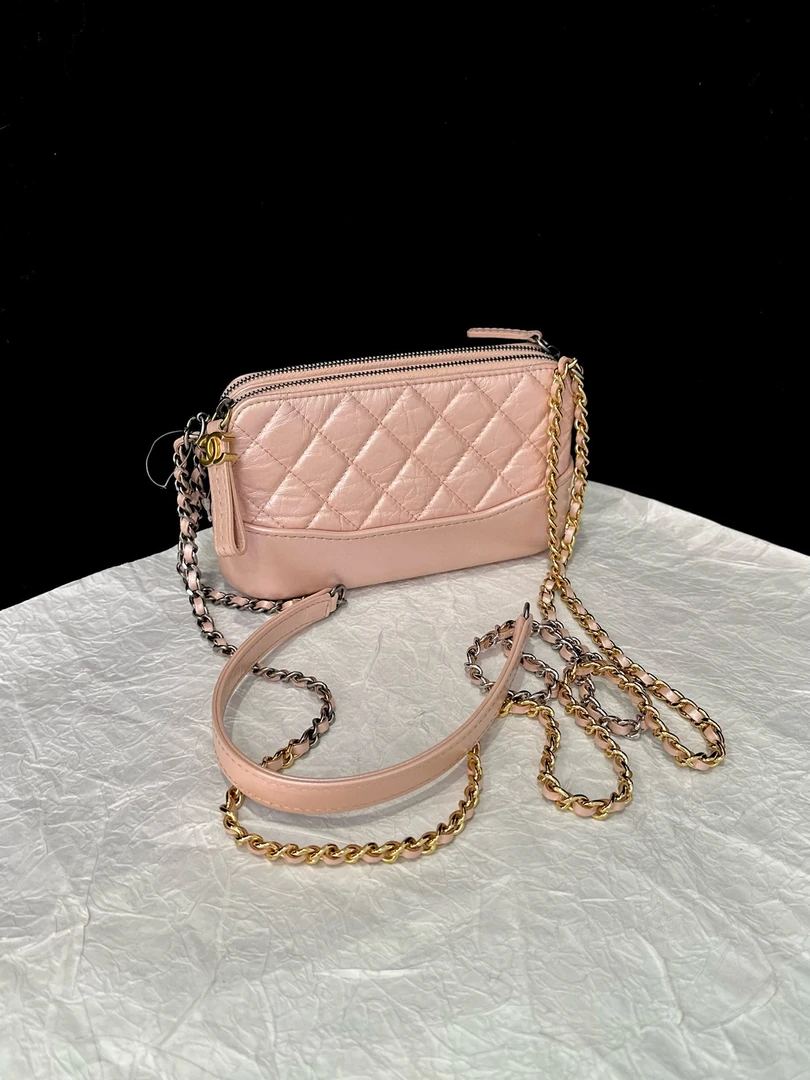 95新 Chanel/香奈儿  chanel 珠光樱花粉流浪mini斜挎包