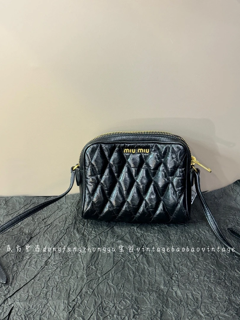 95新 MIU MIU/缪缪 (K)miumiu黑金斜挎包
