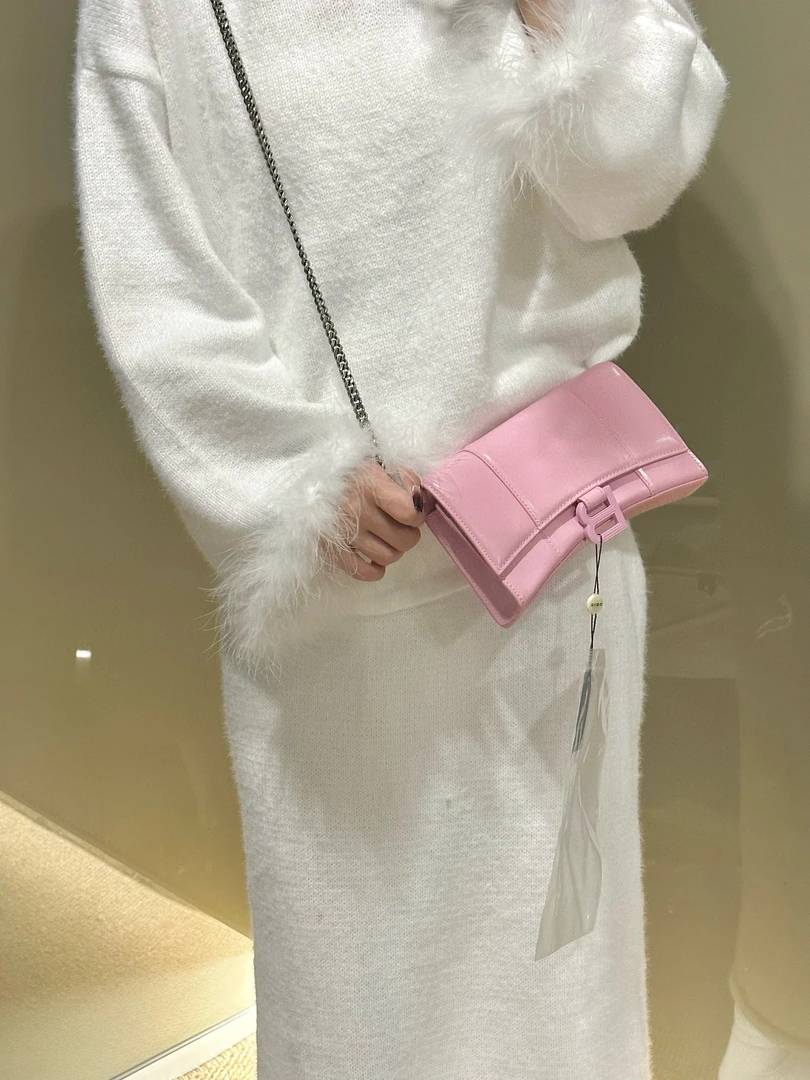 95新 Balenciaga/巴黎世家 巴黎世家 樱花粉横版沙漏斜挎包(K)