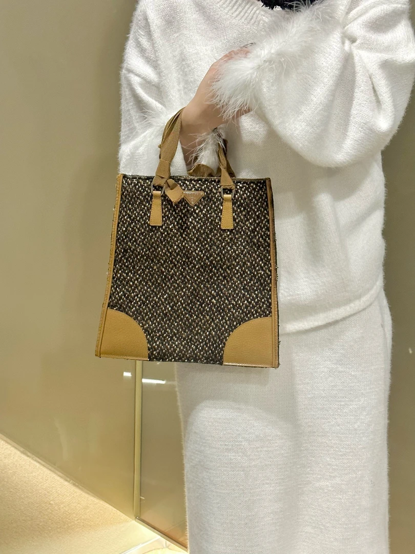 95新 Prada/普拉达 prada 编织tote手提包(K)