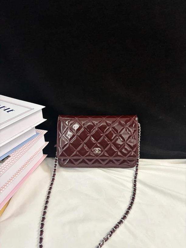 95新 Chanel/香奈儿 chanel 车厘子红发财woc斜挎包