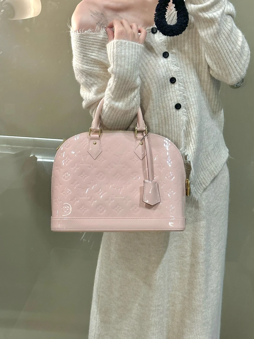 95新 LouisVuitton/路易威登 lv 樱花粉漆皮贝壳大号手提包