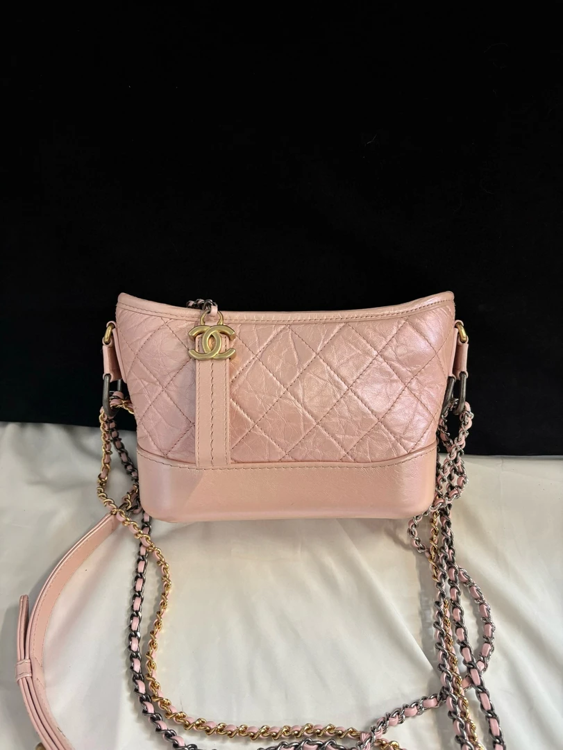 95新 Chanel/香奈儿 chanel 樱花粉流浪斜挎包