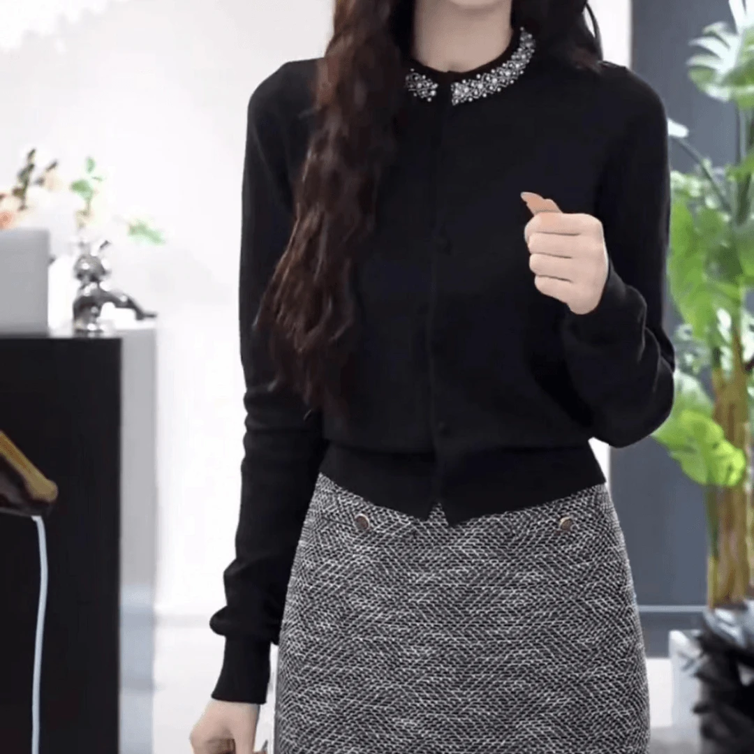 【童话镇】法式小香风高级感镶钻黑色针织衫女