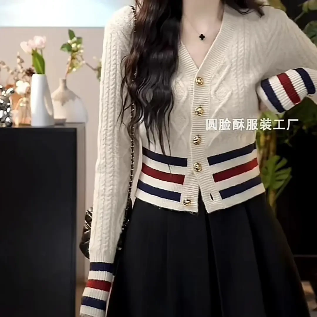 【枫糖撞奶】法式复古小香风条纹撞色V领毛衣女