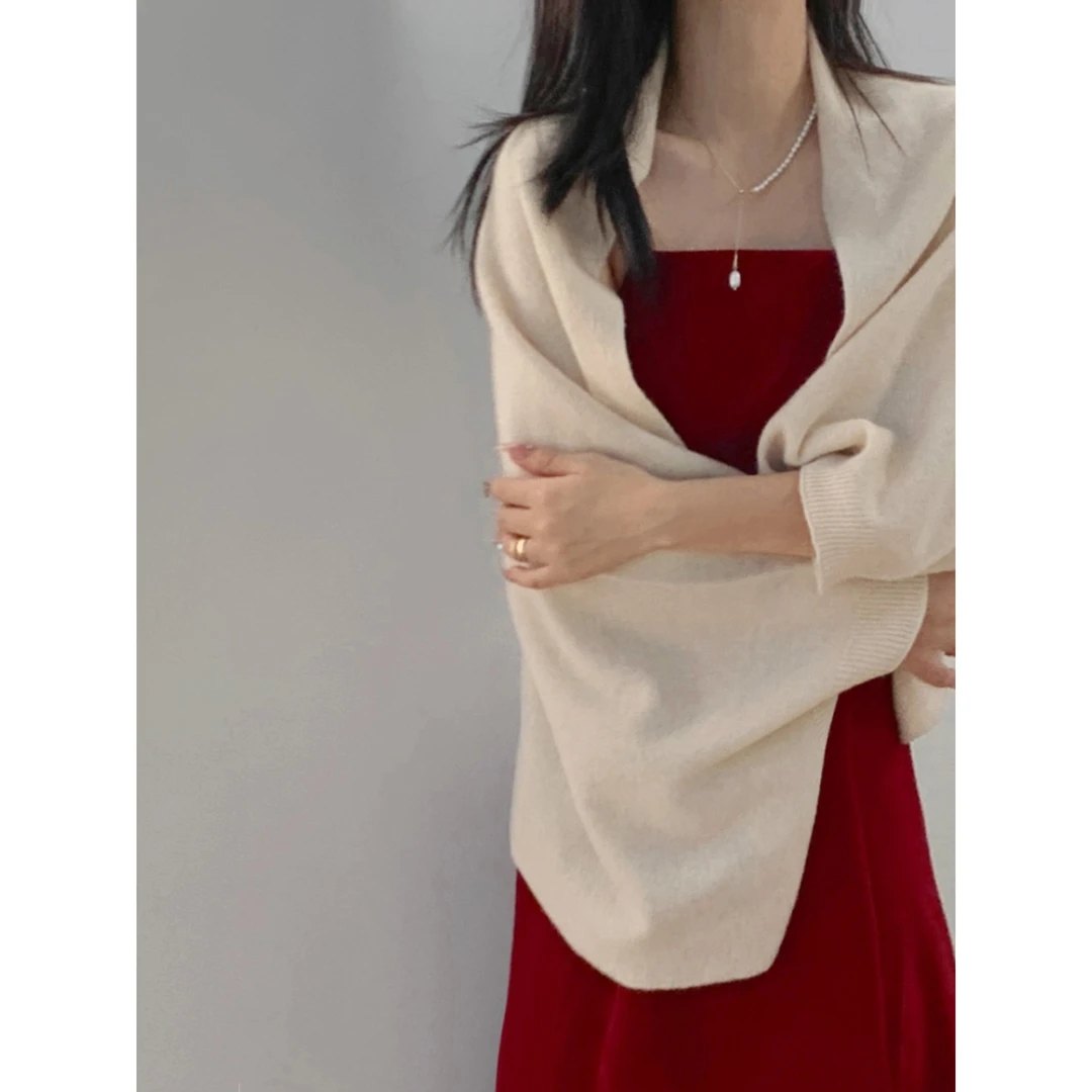 秋冬羊毛披肩针织衫年会场合订婚洋气吊带裙慵懒风松弛感外搭女