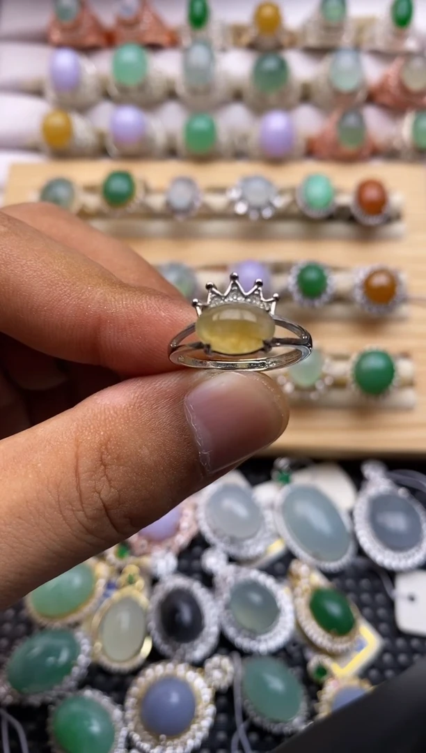 【闪购商品】翡翠戒指未镶嵌福利款333