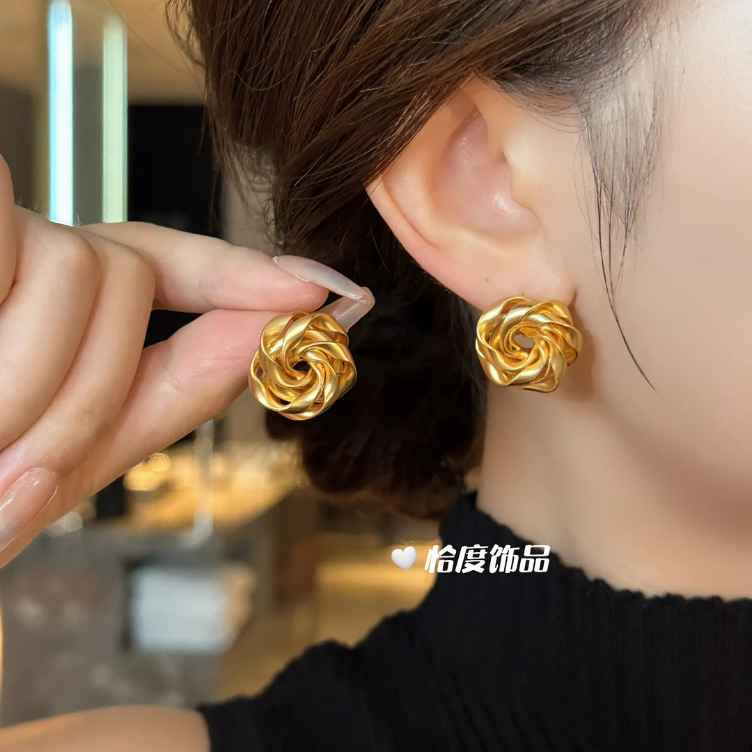 铜合金耳饰 日常高级气质质感超绝山茶花耳钉