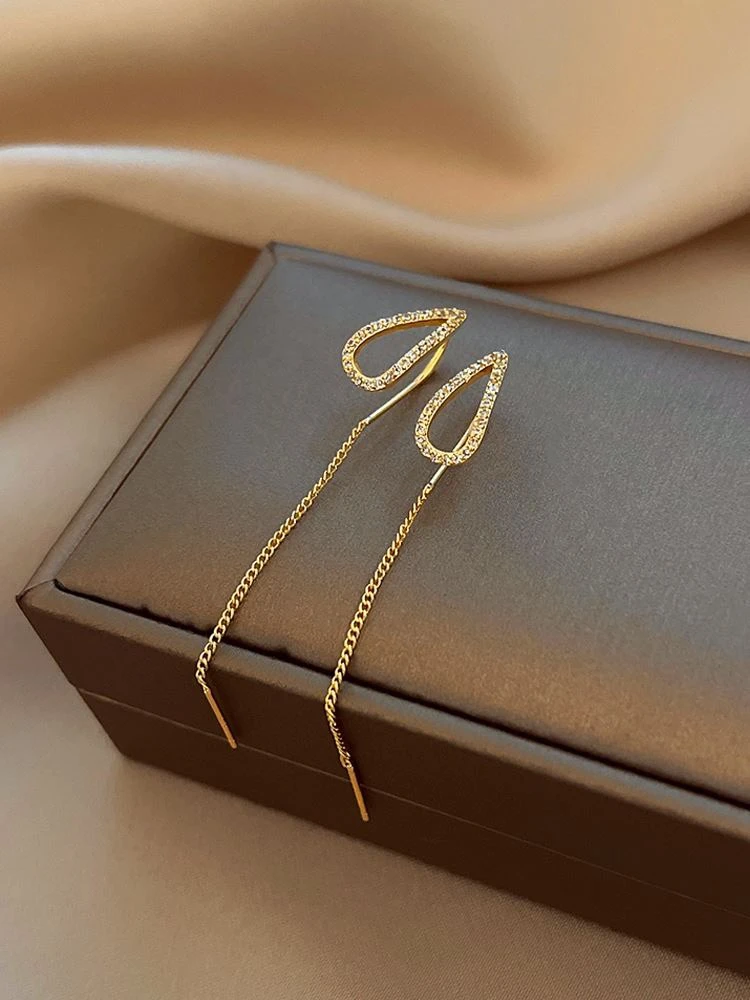 显瘦水滴耳线气质日常百搭