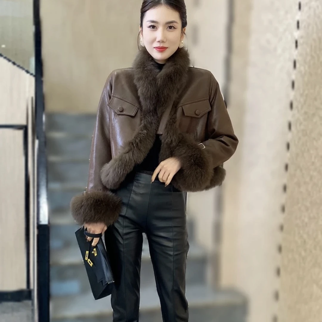 时尚冬季新款短款轻奢复古女士机车服鹅绒服气质百搭