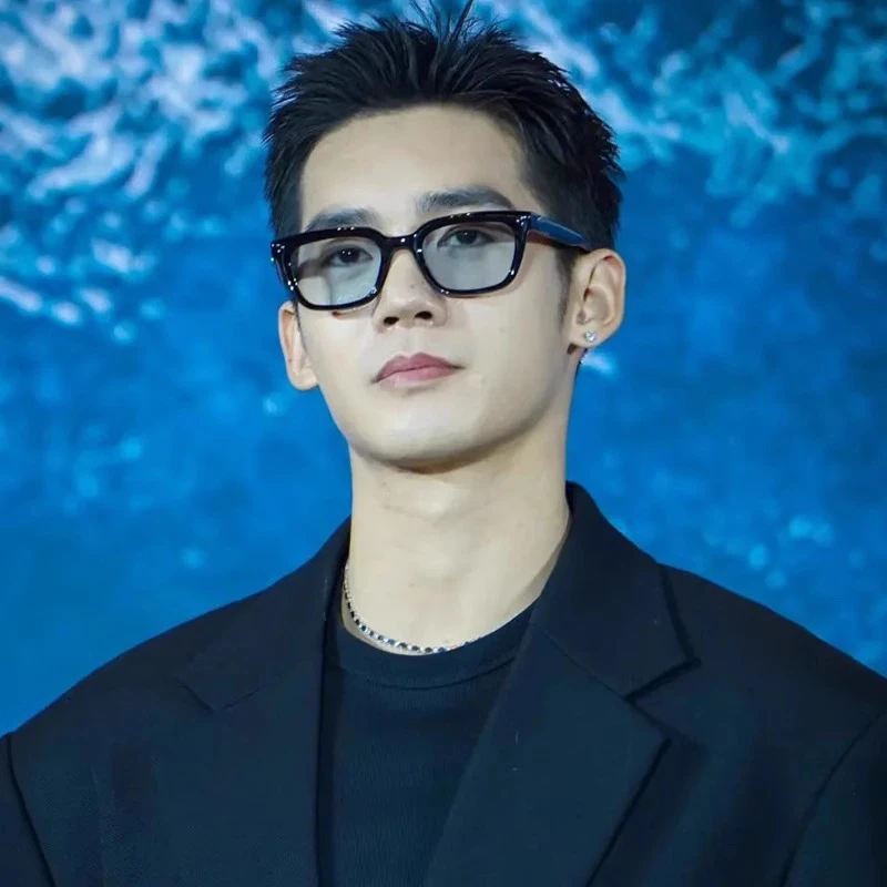 于适同款墨镜男女高级太阳镜可配近视方框拍照超酷度假学生眼睛GM