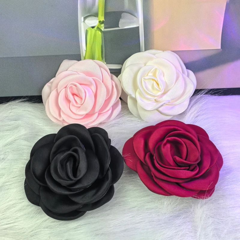 合金布艺胸针 新款山茶花布艺大花朵胸针职业外套工装百搭配饰