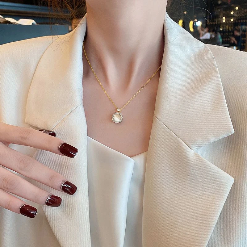 合金亚克力吊坠 可转动的吊坠项链女ins轻奢小众气质高级感锁骨链