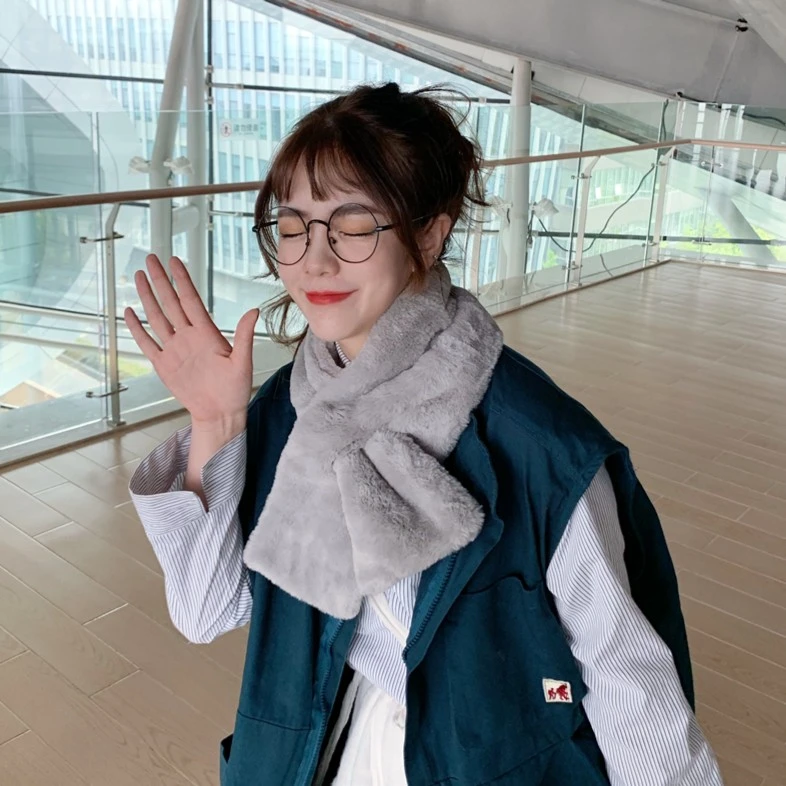 韩版柔软围脖交叉保暖围巾秋冬毛毛围巾学生毛毛绒围脖