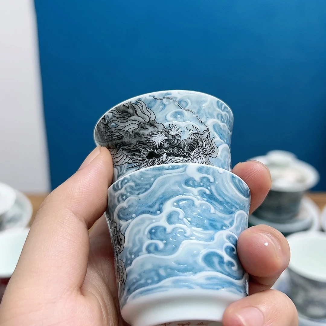 你****生景德镇陶瓷艺术研究院副研究长兼秘书