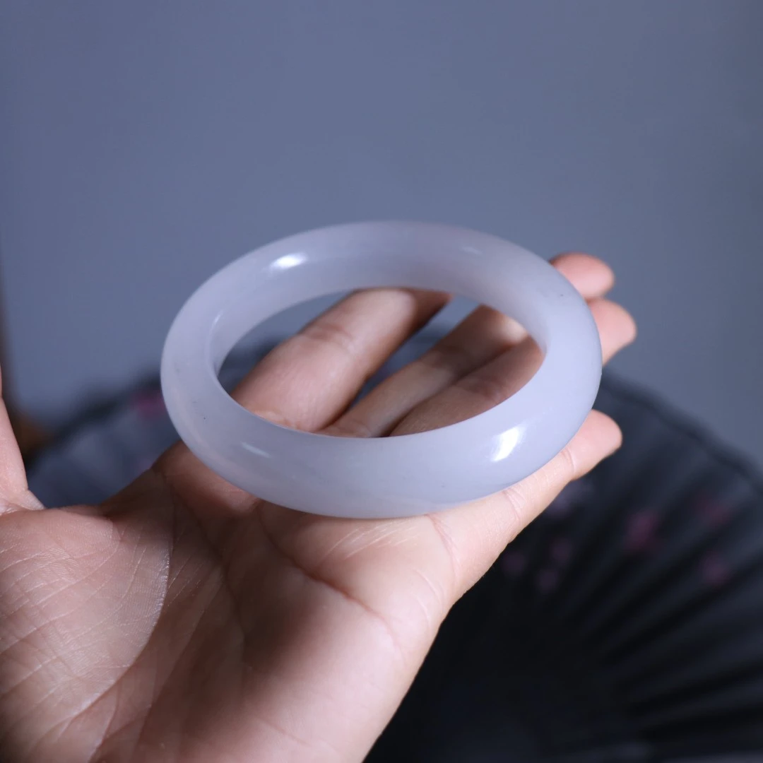 天然玉石石英岩质玉玉石手镯56-62圈口