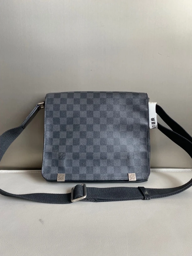 95新 LouisVuitton/路易威登 lv棋盘格翻盖邮差包单肩斜挎包zs003