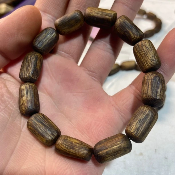 棋楠沉香树心珠多样性发一条