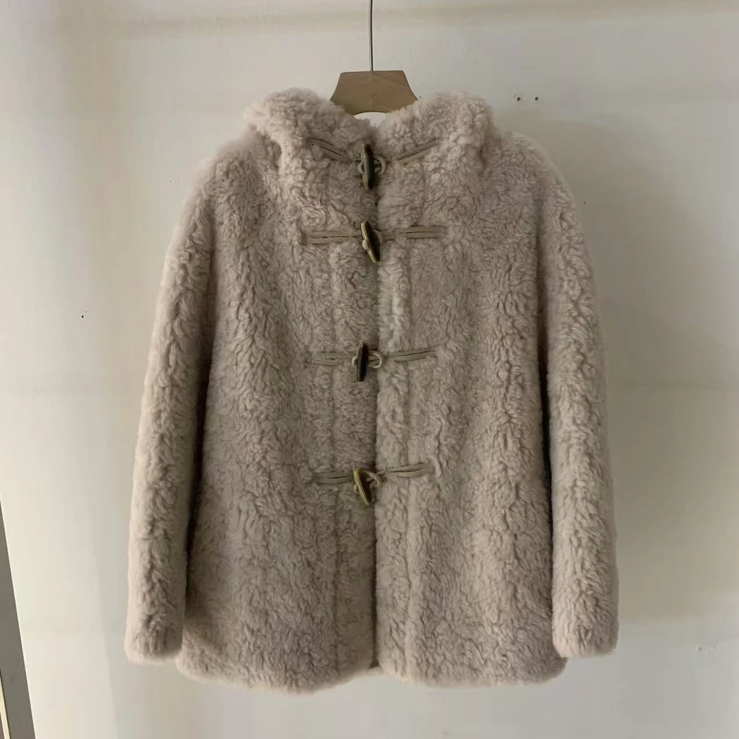 韩系牛角扣连帽皮毛一体外套