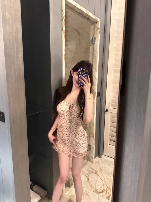 【初恋爱神】碎花绑带荷叶边修身短款收腰连衣裙