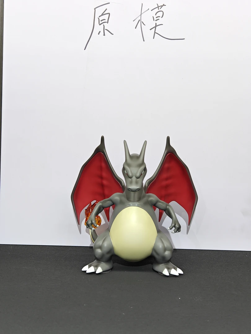 宝可梦手办十比例喷火龙异色