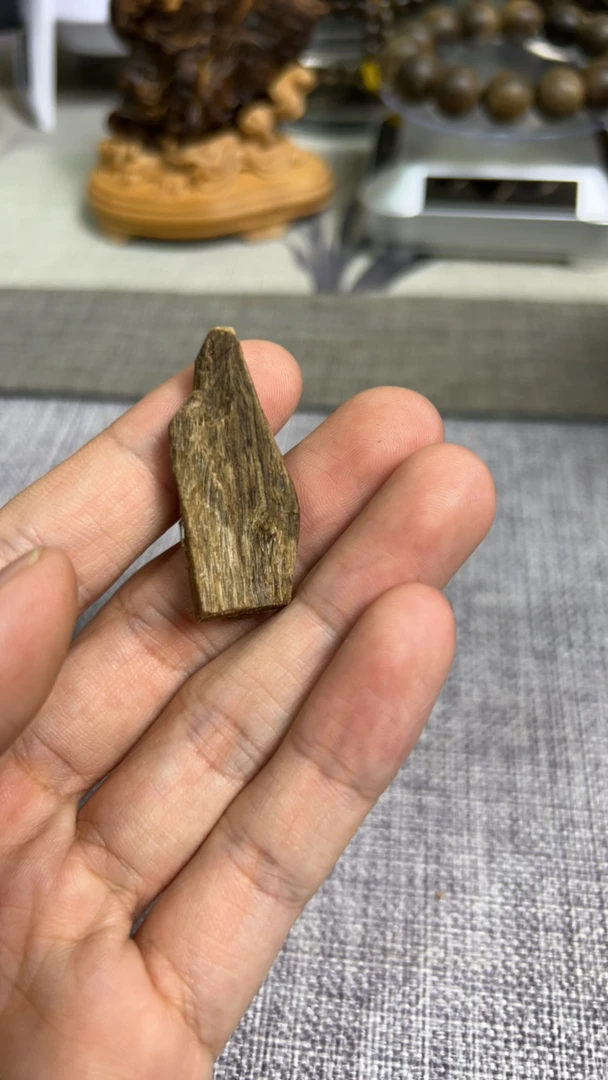 菲律宾黑土沉品香料1.7克