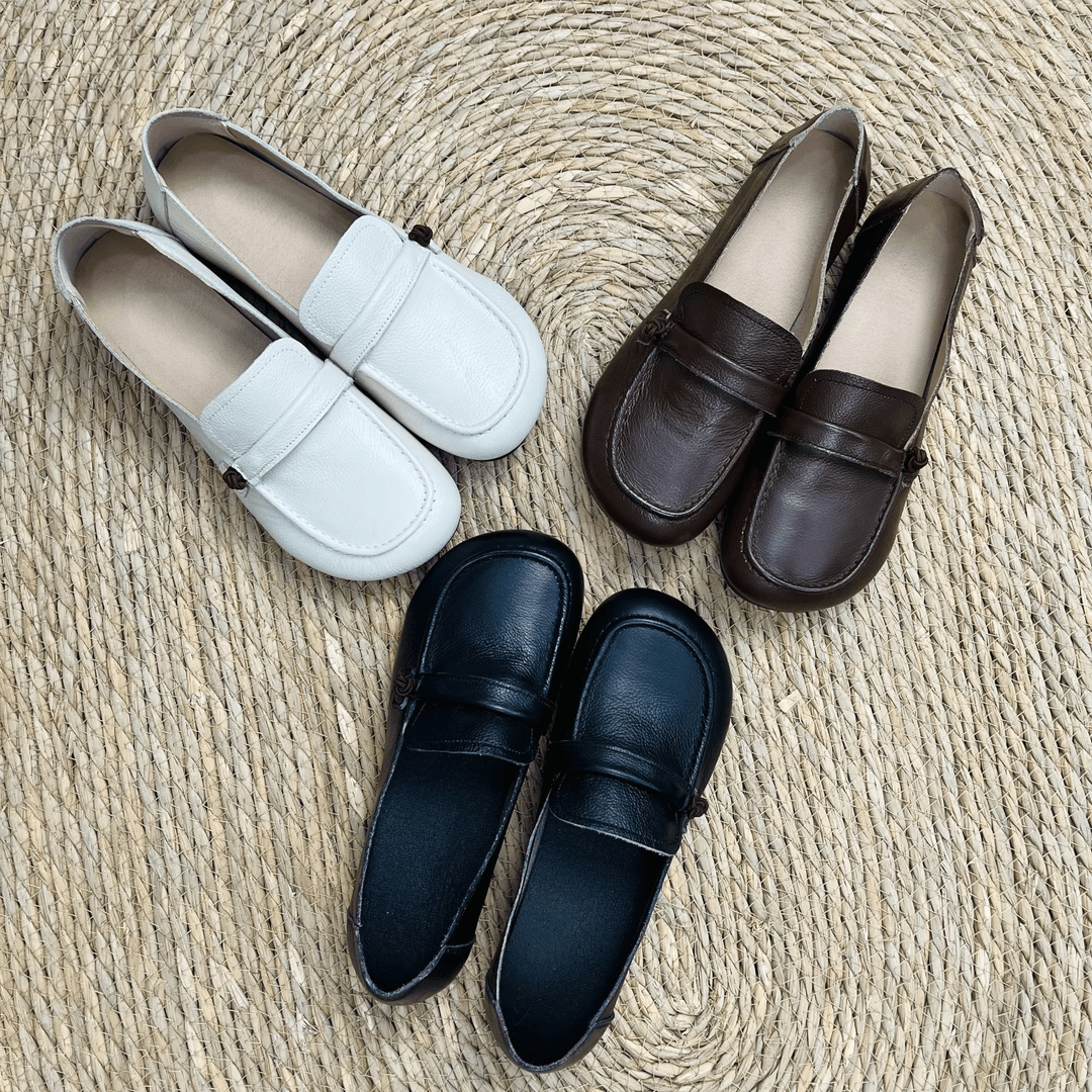 头层牛皮秋季新款妈妈鞋中老年女鞋休闲单鞋平底防滑鞋子软皮软底