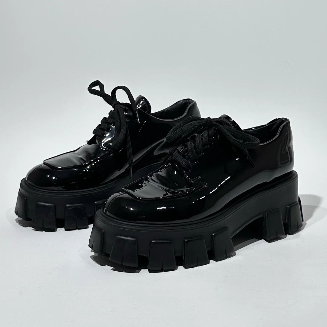 35.5码/98新/Prada/普拉达 黑色系带厚底乐福鞋/ML1138