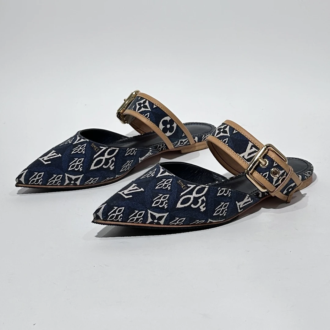 95新 LouisVuitton/路易威登 36码 1854 时尚平底穆勒鞋/ML1184