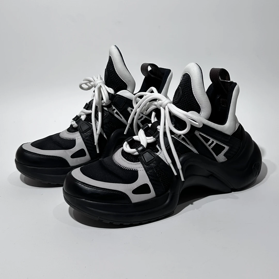 39码/95新/LV/路易威登 黑白时尚拱桥老爹鞋/ML0673