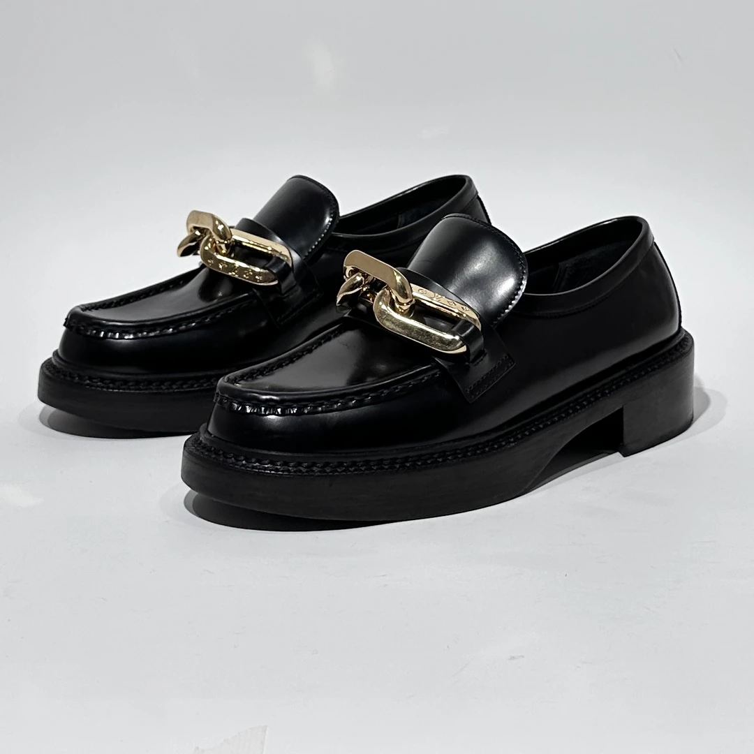 95新 LouisVuitton/路易威登 37.5登 黑色时尚锁扣乐福鞋/ML1075