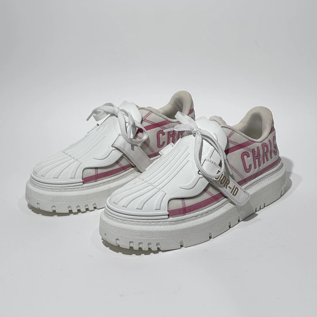 95新 DIOR/迪奥 37码 白粉时尚贝壳头板鞋/ML1031