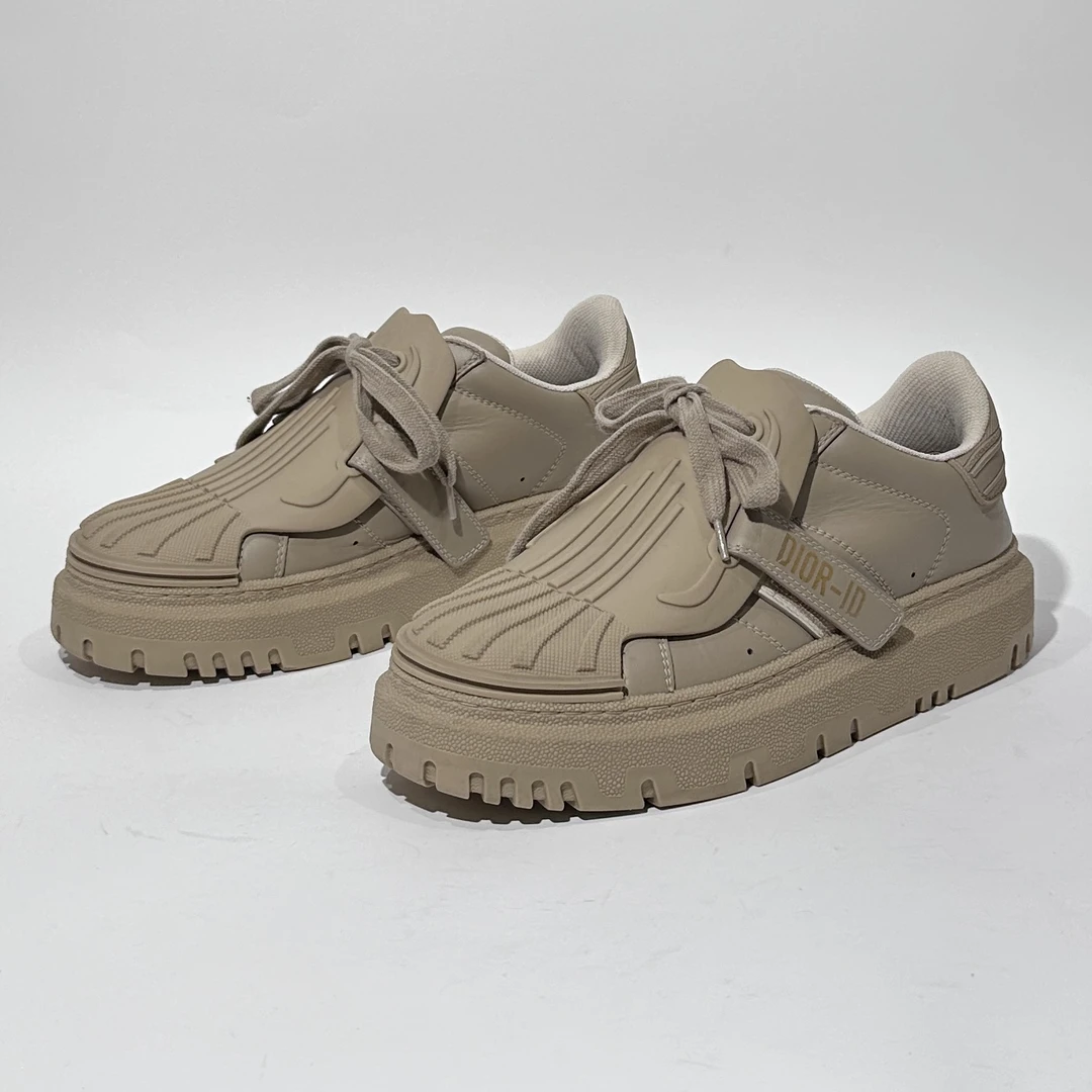95新 DIOR/迪奥 36码米色时尚贝壳头板鞋/ML80104