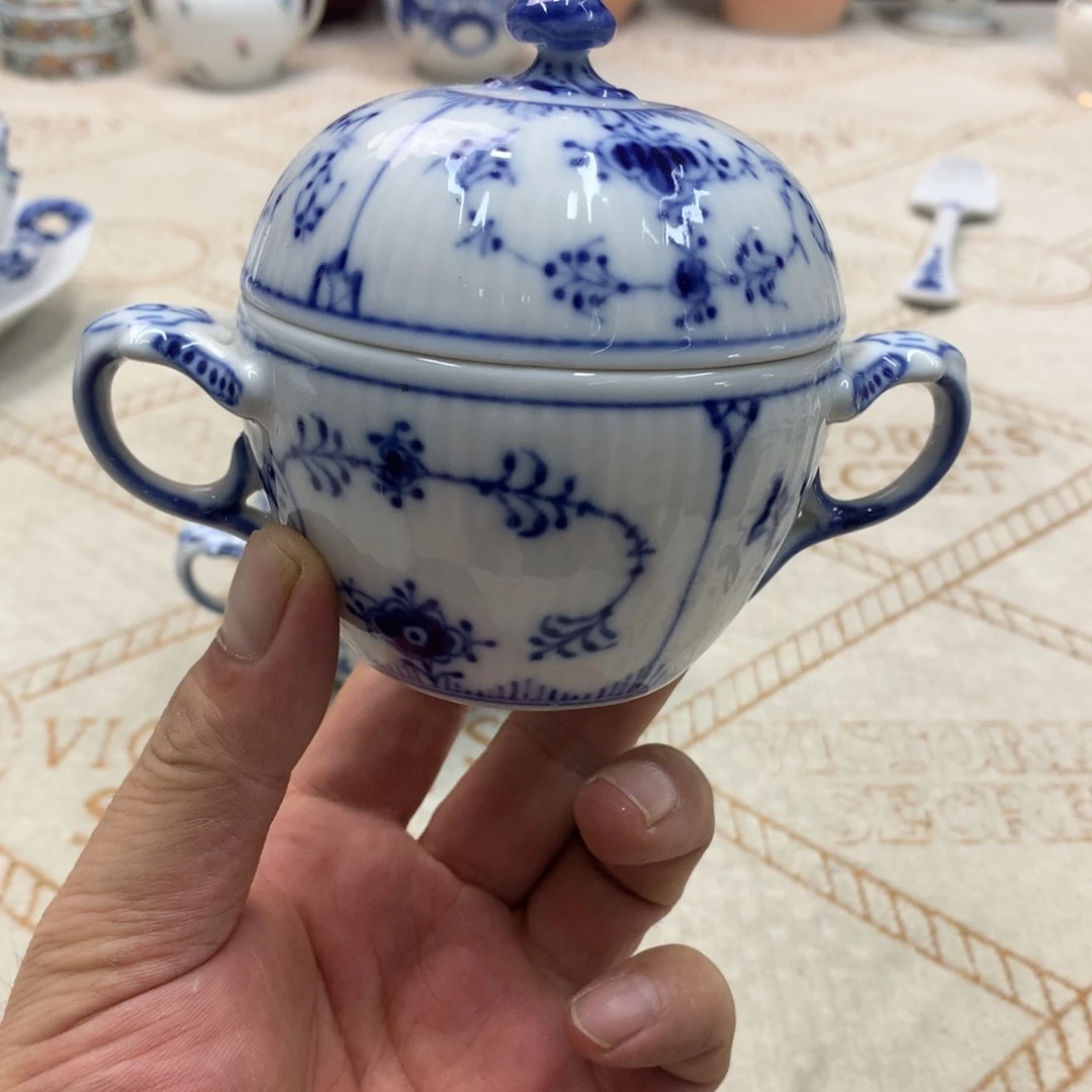 摆件隐隐约约记得
