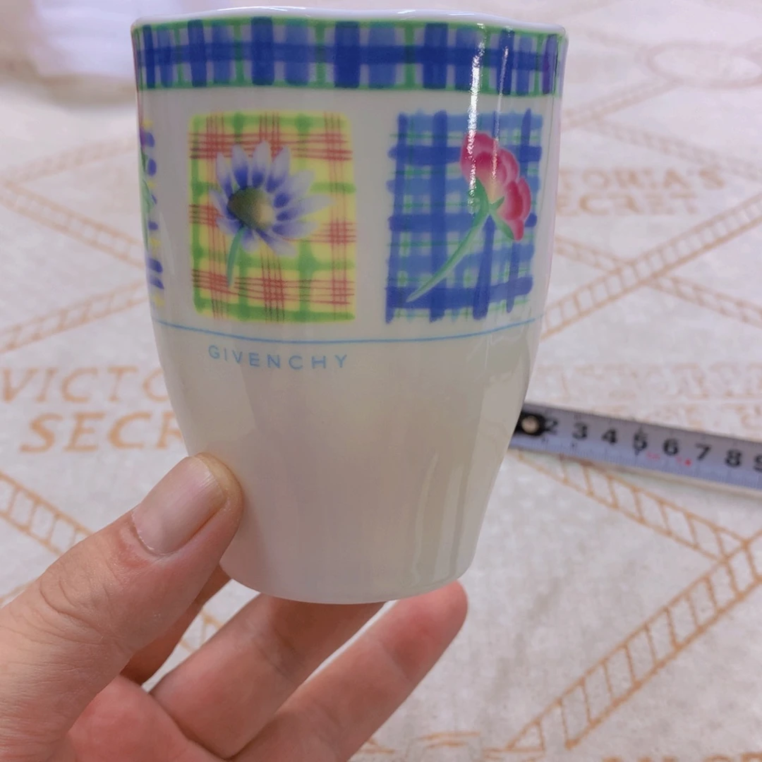 摆件隐隐约约记得