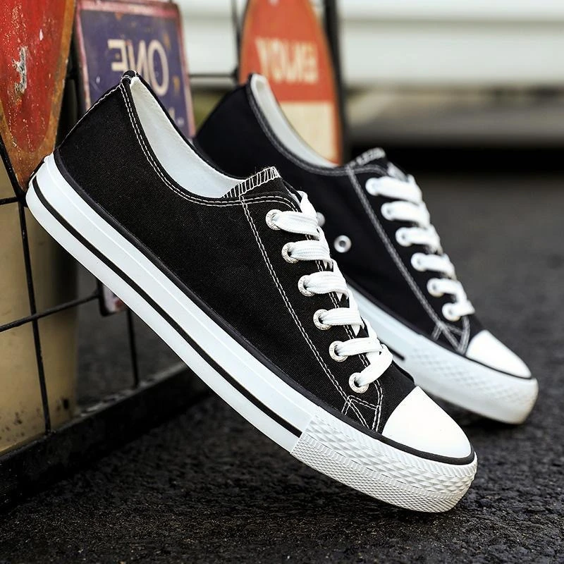 新款帆布鞋男潮流鞋子男款男休闲男鞋学生韩版系带低帮板鞋学生
