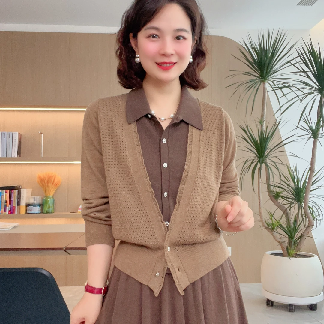 LVMU/吕木长袖衬衫领朵朵假两件针织衫#气质洋气#百搭#DQ6132