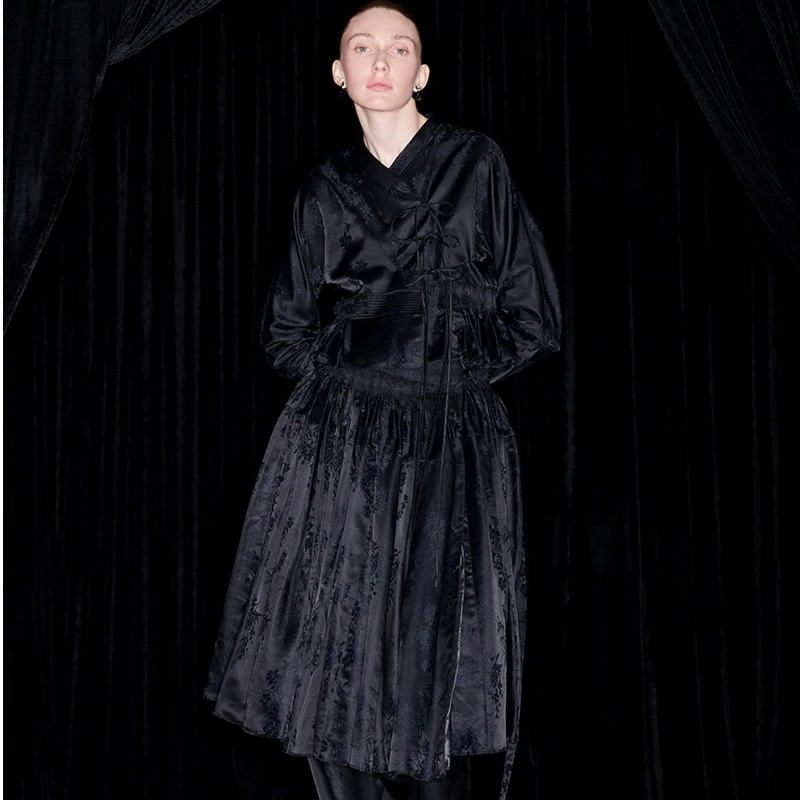 M essential 马凯 设计师品牌 正观提花 交领绑带设计 短身上衣