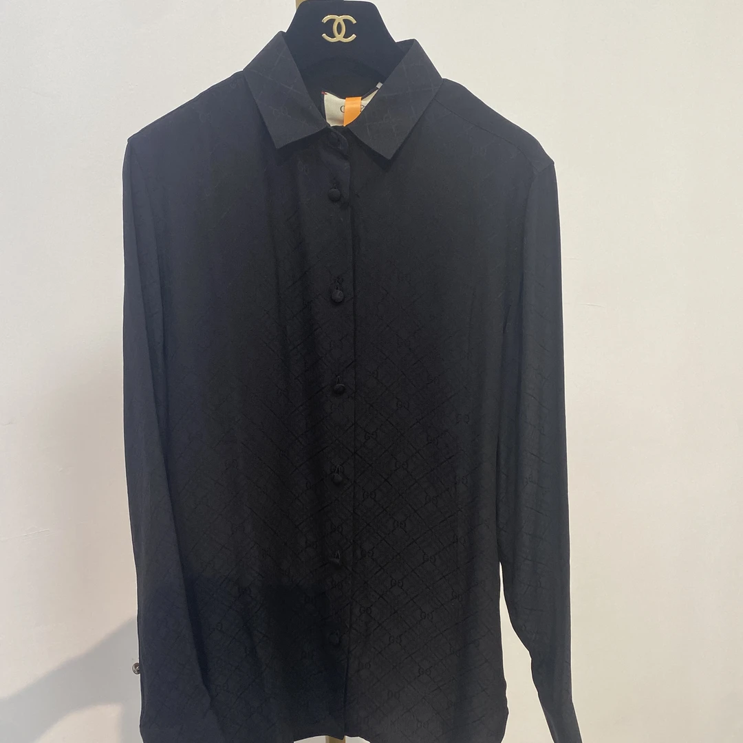 古驰衬衫/40码/肩35/胸90/长68/D00419