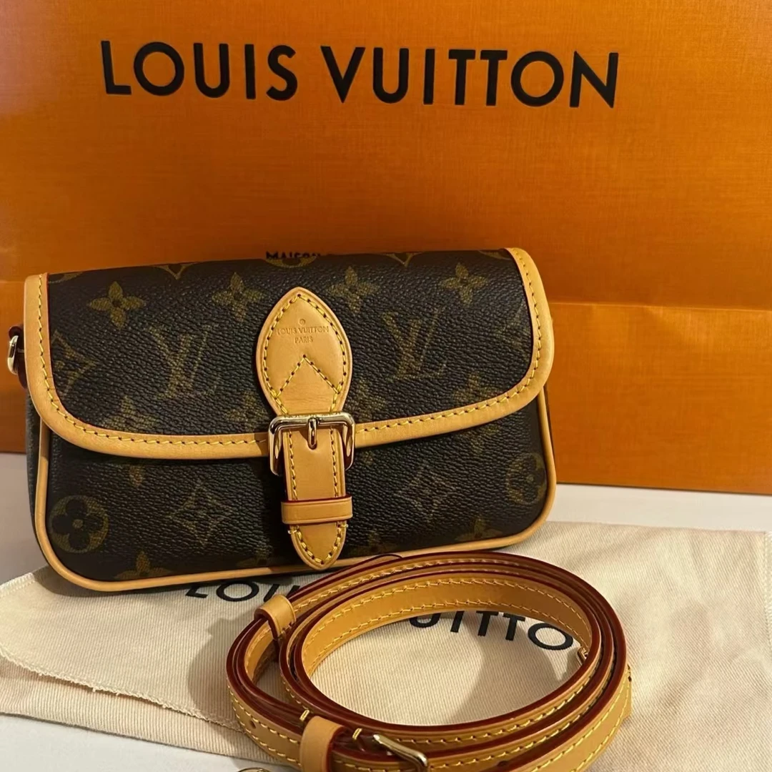 99新 LouisVuitton/路易威登 李李/法棍nano小号芯片款24年斜跨包
