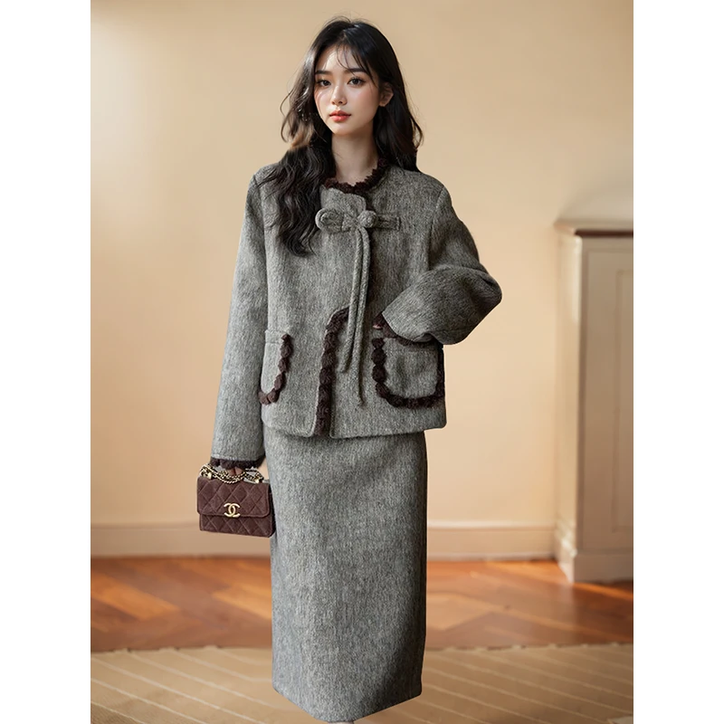 2024新款冬季赫本风灰色小个子法式时尚外套半身裙宽松百搭套装女