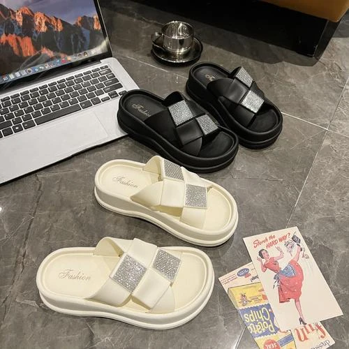 2024夏季新款爆款时尚百搭886双格棋盘格子设计款外穿休闲女拖鞋