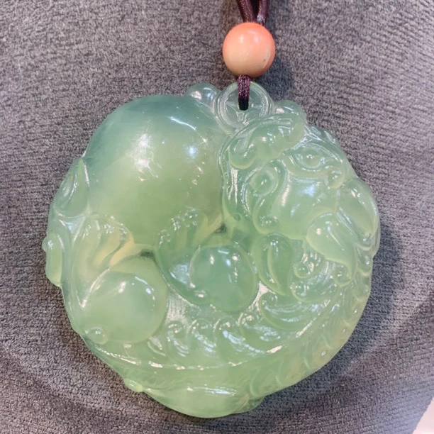 岫玉精品貔恘吊坠项链毛衣链