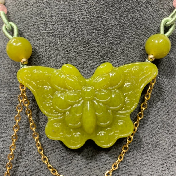 岫玉精品蝴蝶吊坠项链女毛衣链
